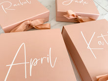 Load image into Gallery viewer, Personalised Gift Box- Medium