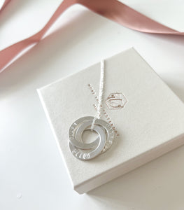 Triple Personalised Interlocking Necklace- Handwriting Font