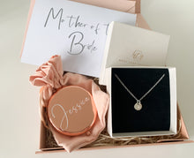 Load image into Gallery viewer, Mother of Bride Jewellery Hamper